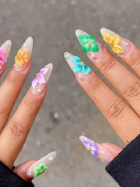 VIN NAIL BAR