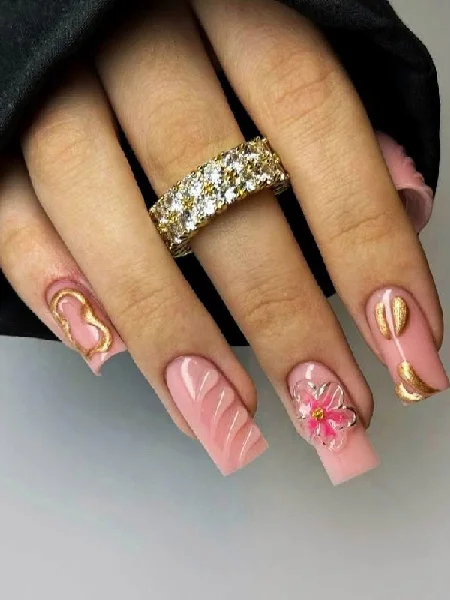 VIN NAIL BAR