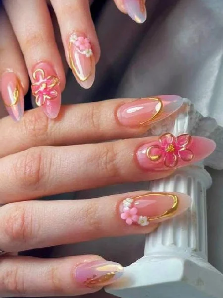 VIN NAIL BAR