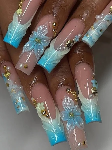 VIN NAIL BAR